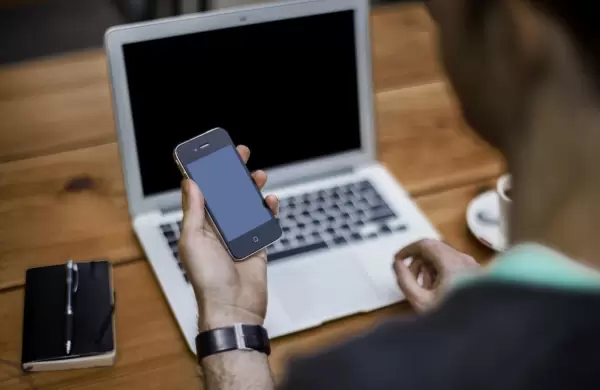 Tens un iPhone? Esta popular app pone en juego tus crypto en las exchanges ms conocidas