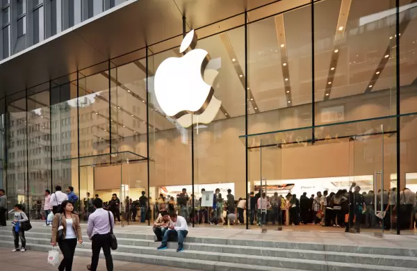 iPhone 15: la Apple Store colapsa ante los pedidos en masa de los fanáticos y Wall Street se entusiasma