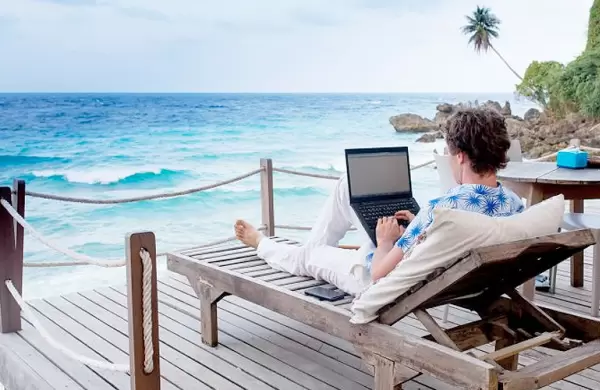 En qu consiste el "Workation" y por qu muchas empresas lo estn incorporando