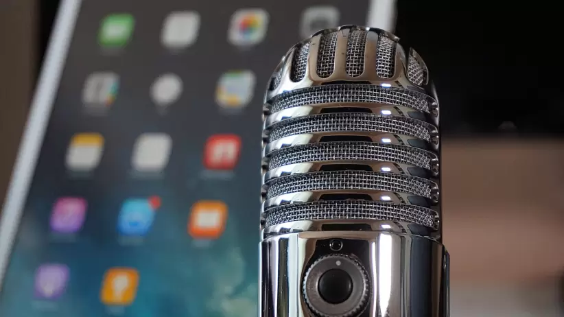 Podcast, radio, micrfono (Pixabay)