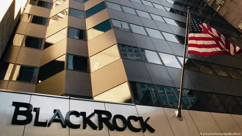 BlackRock apuesta fuerte por las crypto y se asocia con Coinbase