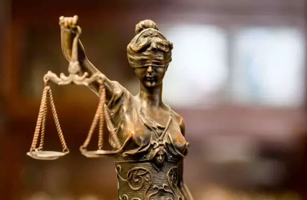 Cómo fue que los tribunales argentinos se transformaron en la "otra ventanilla"