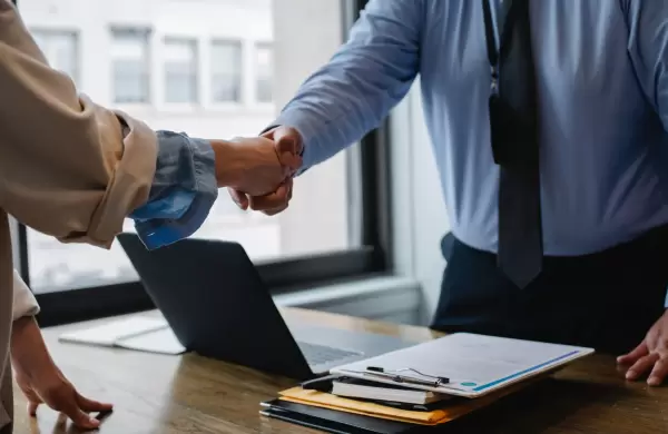 Los 5 secretos de las empresas exitosas donde no solo los comerciales hacen ventas
