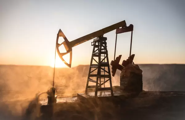 El G7 estudia la forma de limitar el precio del petróleo ruso, revela un funcionario alemán