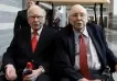 Charlie Munger, el contundente socio de Warren Buffett que llamó al bitcoin "veneno para ratas", quiere que Estados Unidos prohíba las crypto
