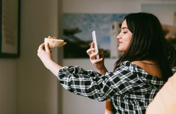 La alternativa a TikTok que aprovechó sus conflictos judiciales para ganar terreno en las redes sociales pero esconde secretos