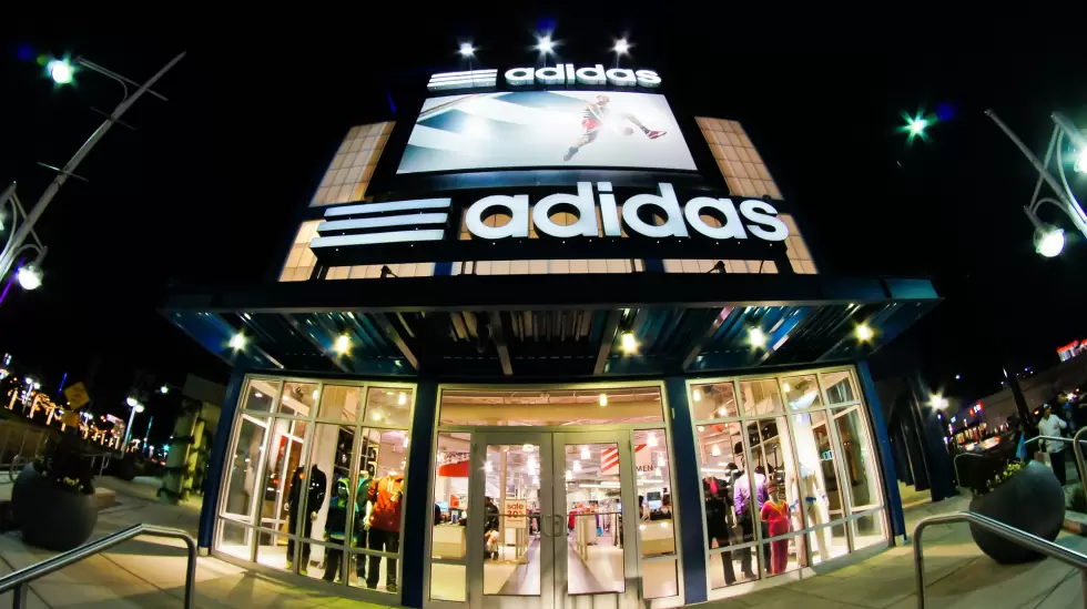 Adidas (Pixabay)