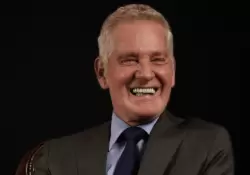 De Narvaéz vendió TaTa en Uruguay y reúne los fondos para quedarse con Carrefour en Argentina