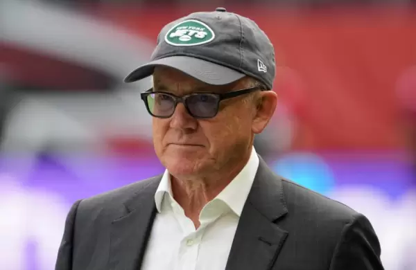 El dueño de los New York Jets entra al fútbol inglés con fuerza: lo que significa la compra de Crystal Palace por Woody Johnson