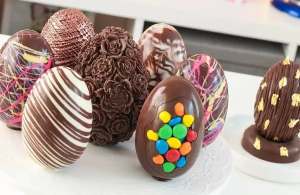 Pascuas 2024: "drama" internacional por el cacao y precios de los huevos por las nubes