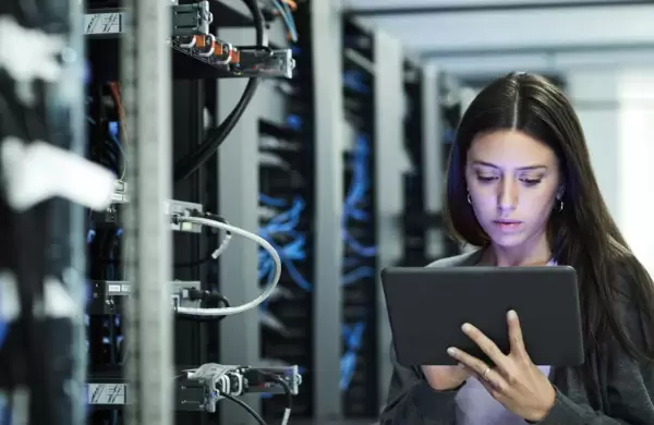 A pesar de la escasez de talentos, el 60% de las mujeres en la industria IT rechazó una oferta de trabajo por sus tareas de cuidado