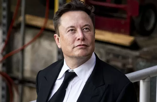 Entró en vigor la división 3 a 1 de Tesla: ¿Cuál es el nuevo precio de la acción?
