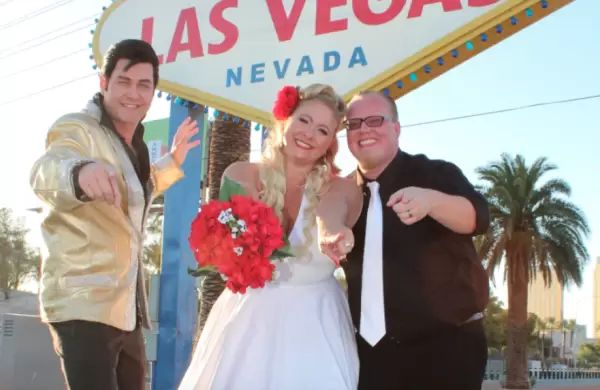 ¿Por qué Elvis Presley ya no oficiará más casamientos en Las Vegas?