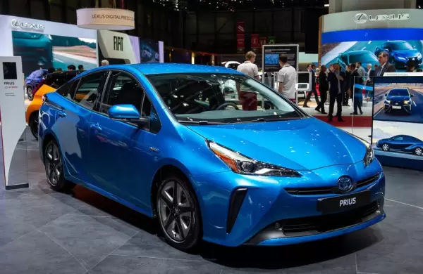 Cmo Toyota planea impulsar el desarrollo de vehculos elctricos en China para competir con Tesla