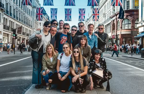 Viajes en grupo para ver a las bandas ms grandes del mundo: cmo son y cunto salen