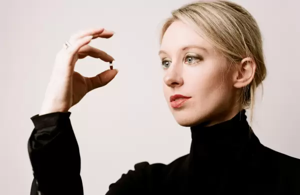 Por qué sucedió: Elizabeth Holmes y Sam Bankman-Fried, dos niños prodigio "que enloquecieron"