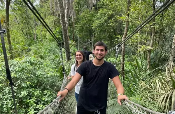 Tiene 31 años, es el presidente de dLocal y revela desde Kenia los planes de expansión