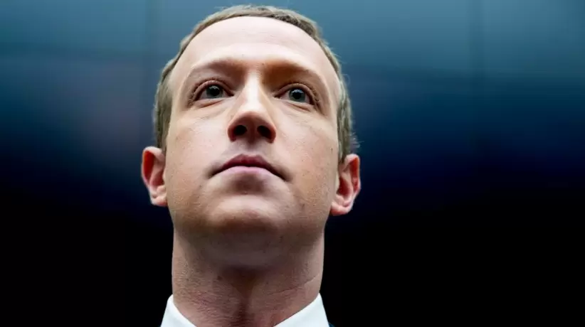 Mark Zuckerberg presiona a sus empleados