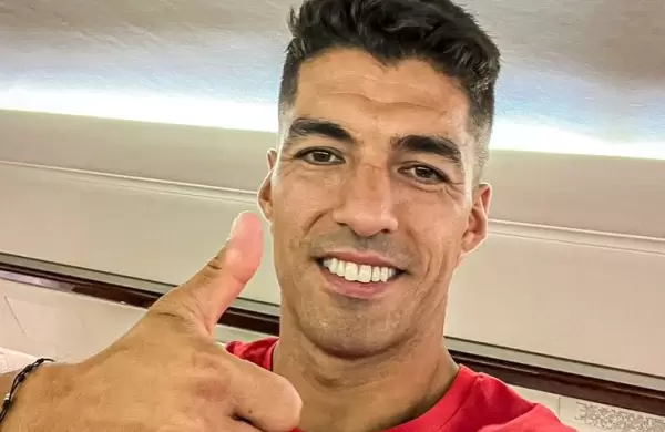 El regreso de Suárez a Uruguay ya genera efervescencia en las marcas