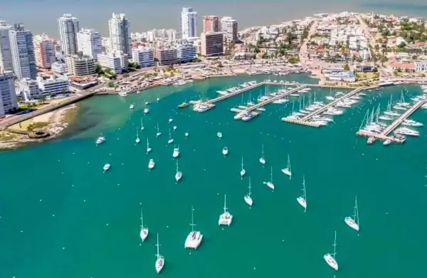 Turismo albiceleste: argentinos representan más de la mitad de los visitantes que llegaron en verano a Uruguay