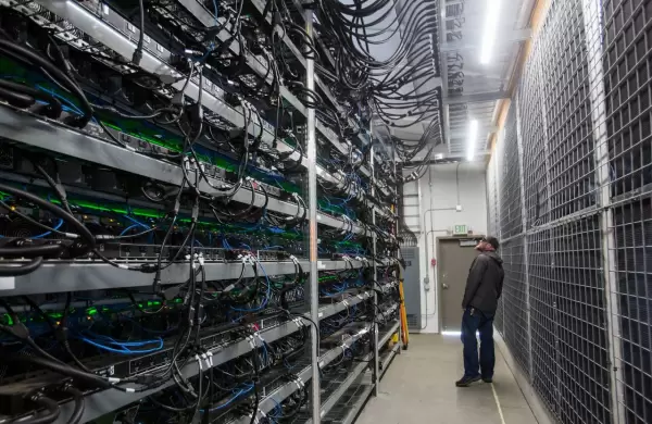 Se desploma el financiamiento a mineros de bitcoin: una baja silenciosa de US$ 4 mil millones