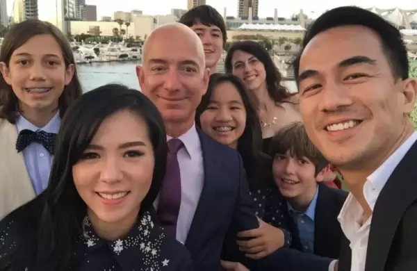 Jeff Bezos y Morgan Stanley quieren cautivar a la Generacin Z con una millonaria inversin