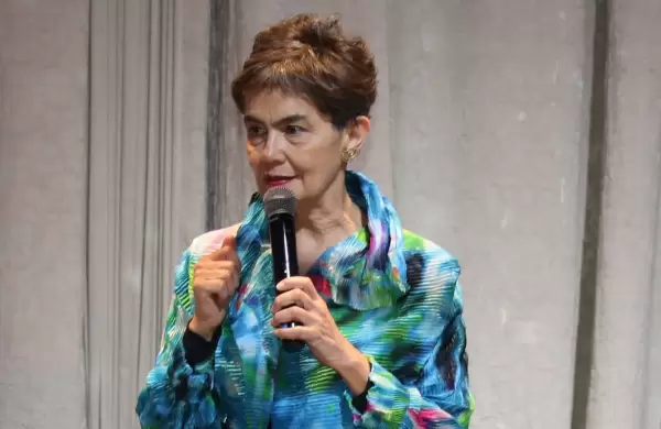 Estenssoro: "Hay que sembrar para que los chicos quieran ser emprendedores, científicos"