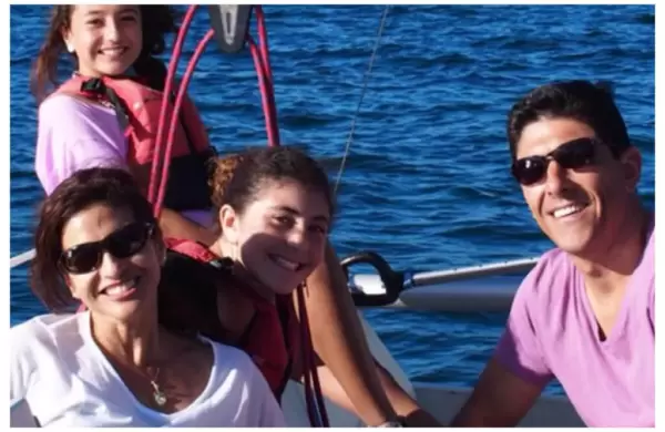 El director financiero de un gigante de artculos del hogar en profunda crisis, salt de un piso 18