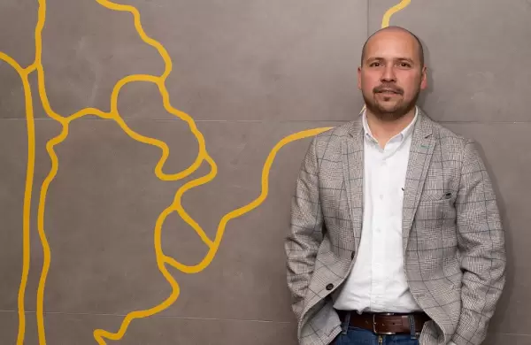 Ticket 3.0: Cómo es el nuevo servicio de Flybondi que permite transferir, regalar o cambiar el nombre de un pasaje en tres pasos