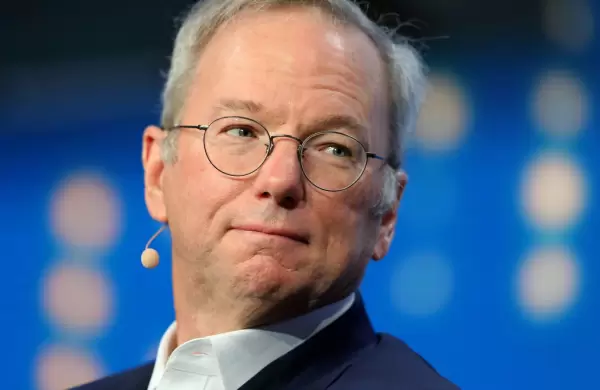 Ex CEO de Google traza un panorama apocalíptico por la Inteligencia Artificial