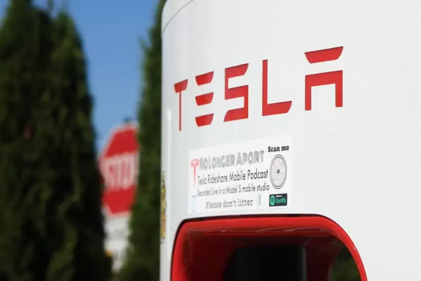 Elon Musk, Tesla, autos eléctricos, vehículos