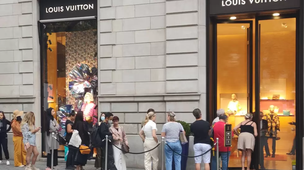 louis vuitton