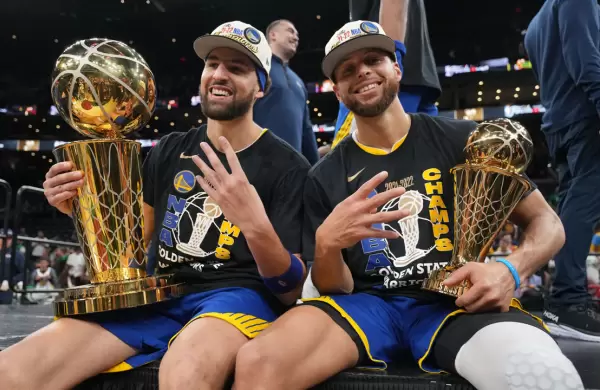 Cuáles son los equipos de la NBA con más millones y por qué los Lakers y los Knicks perdieron su reinado de 20 años