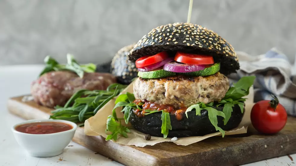 hamburguesa, pan negro, vegetariano