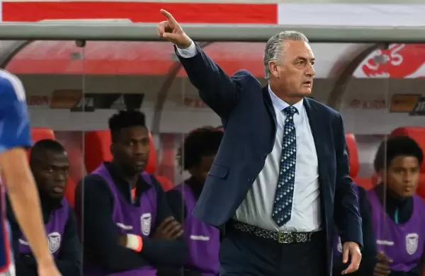 Mundial Qatar 2022: así llegó Gustavo Alfaro, el argentino que estuvo en la largada del Mundial y se quedó con la victoria