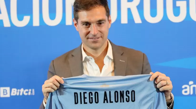 Diego Alonso llegó a la Selección de Uruguay cuatro fechas antes de concluir las