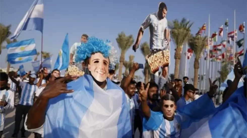 hinchas falsos, Qatar 2022