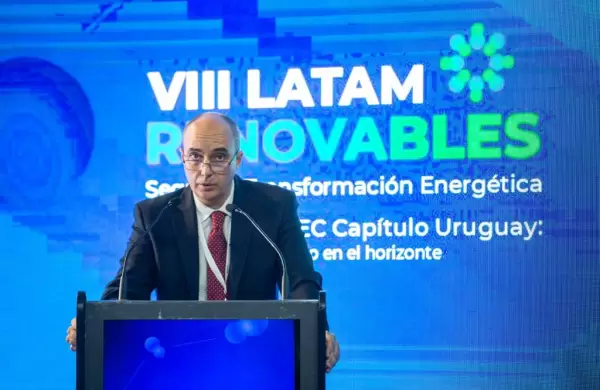 Cada fábrica de hidrógeno en negociación duplicará energía fotovoltaica de Uruguay