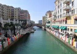 As es la "pequea Venecia" uno de los tesoros artificiales de Qatar