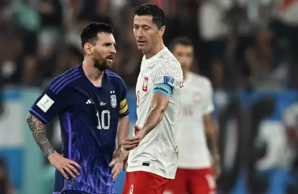 Cruce caliente: Robert Lewandoswski confesó que le dijo a Lionel Messi