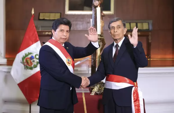 Perú: La vicepresidenta, el Congreso y la Justicia le dan la espalda a Castillo y lo destituyen de la presidencia