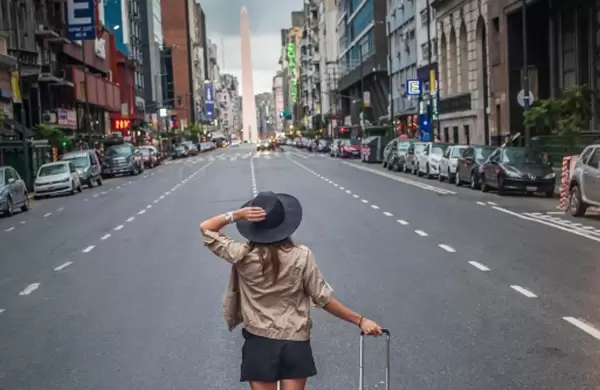 Por primera vez desde la pandemia, hay ms turistas internacionales que locales en Buenos Aires y Mendoza