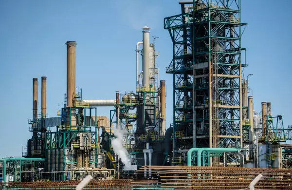 De gris a verde: Ancap pasar de ser una petrolera a una empresa de energa"