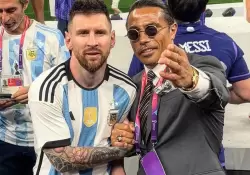 As es Nusret "Salt Bae" Gokce, el chef que festej con Messi sin permiso, que ahora la FIFA investiga y que tiene US$ 50 millones