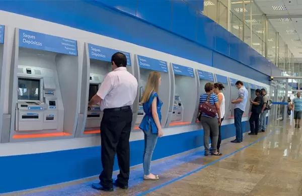 Los bancos afrontan un 2023 oscuro por la recesión global: se estima que el 15% no podrá hacer frente a su deuda técnica