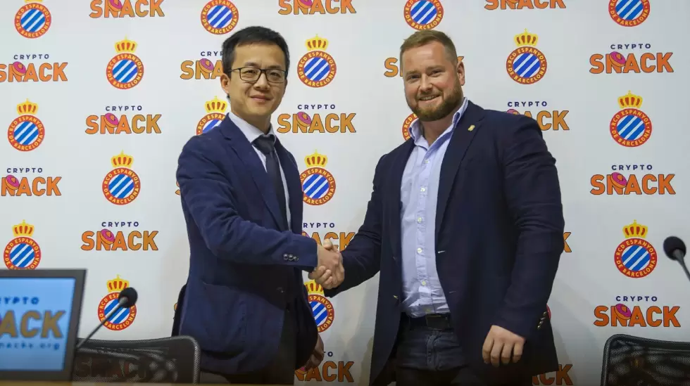 El RCD Espanyol se asoci con Crypto SNACK para ser 100% crypto