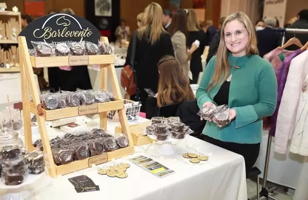 Contagiar el espritu emprendedor: del platero duraznense en Dubi a los alfajores floresinos en Australia