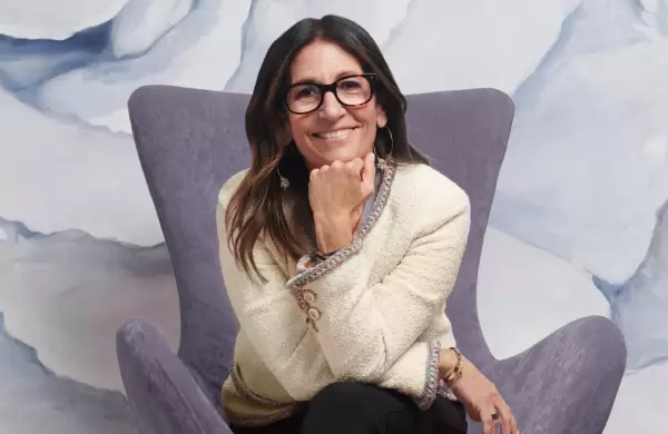 Cmo la magnate del maquillaje Bobbi Brown se convirti en un fenmeno de TikTok a los 65 aos