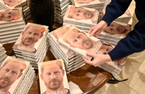 El libro con las memorias del prncipe Harry rompe rcords y factura ms de US$ 30 millones en un da