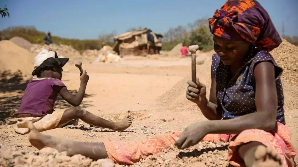 Trabajo infantil en el Congo, en las minas artesanales e informales donde se ext